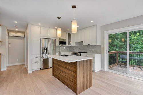 Cuisine - 44 Ch. Davidson, Chelsea, QC - Indoor Photo Showing Kitchen With Upgraded Kitchen