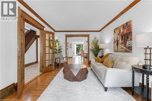 266 London Street S, Hamilton, ON - Indoor