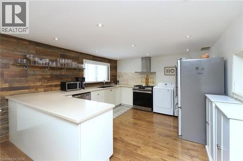 1 John Avenue, Paris, ON - Indoor Photo Showing Kitchen
