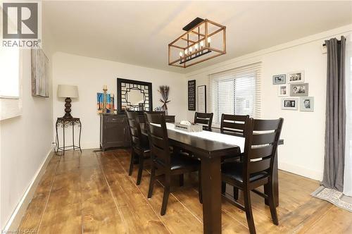 1 John Avenue, Paris, ON - Indoor Photo Showing Dining Room