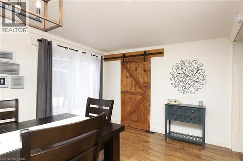 1 John Avenue, Paris, ON - Indoor