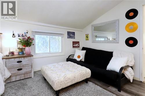 1 John Avenue, Paris, ON - Indoor Photo Showing Bedroom