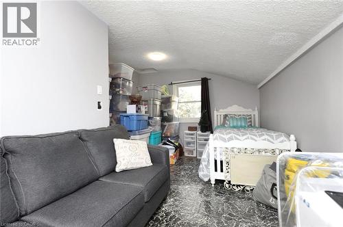 1 John Avenue, Paris, ON - Indoor Photo Showing Bedroom