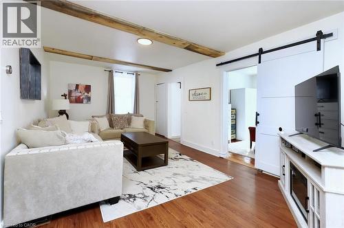 1 John Avenue, Paris, ON - Indoor