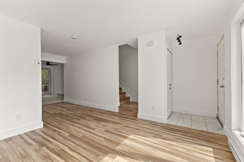 Salon - 97  - B Rue Marengère, Gatineau (Gatineau), QC - Indoor Photo Showing Other Room