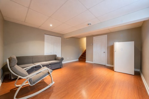 Salle familiale - 55 Rue Picasso, La Prairie, QC - Indoor