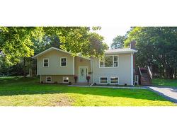 122 Gondola BLVD Saint John, NB E2E 1J1