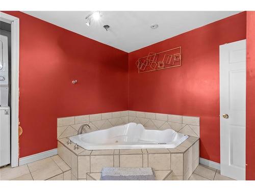 3 Nightingale Road, St. John'S, NL - Indoor Photo Showing Bathroom