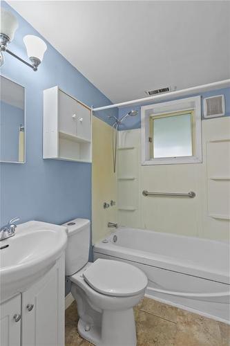 3 Nightingale Road, St. John'S, NL - Indoor Photo Showing Bathroom