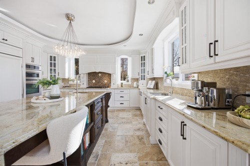 Kitchen - 6 Av. St-Louis, Beaconsfield, QC - Indoor Photo Showing Kitchen With Upgraded Kitchen