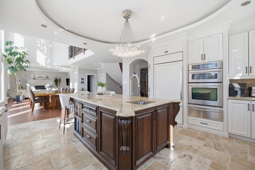 Kitchen - 6 Av. St-Louis, Beaconsfield, QC - Indoor Photo Showing Kitchen With Upgraded Kitchen