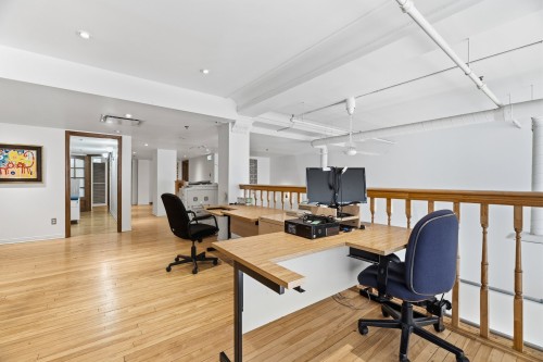 Mezzanine - 101-1200 Rue Atateken, Montréal (Ville-Marie), QC - Indoor Photo Showing Office
