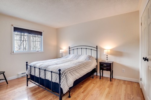 Chambre à coucher - 32 Rue Mountainview, Stanstead - Ville, QC - Indoor Photo Showing Bedroom