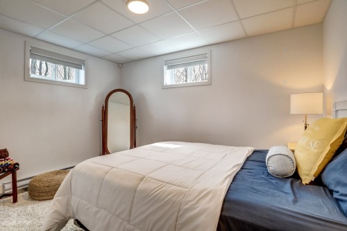 Chambre à coucher - 32 Rue Mountainview, Stanstead - Ville, QC - Indoor Photo Showing Bedroom
