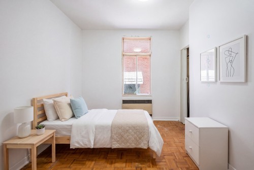 Bedroom - 12237 Rue Ranger, Montréal (Ahuntsic-Cartierville), QC - Indoor Photo Showing Bedroom