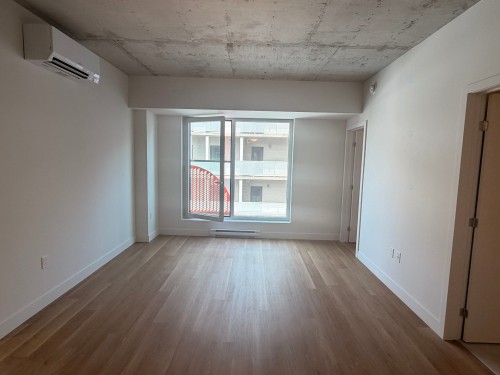 Salon - 905-2160 Rue Tansley, Montréal (Ville-Marie), QC - Indoor Photo Showing Other Room
