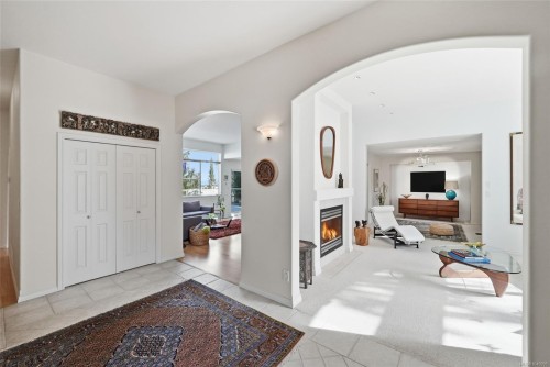211 Saturna Dr, Qualicum Beach, BC 