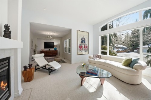 211 Saturna Dr, Qualicum Beach, BC 