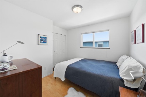 211 Saturna Dr, Qualicum Beach, BC 
