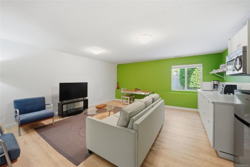 211 Saturna Dr, Qualicum Beach, BC 