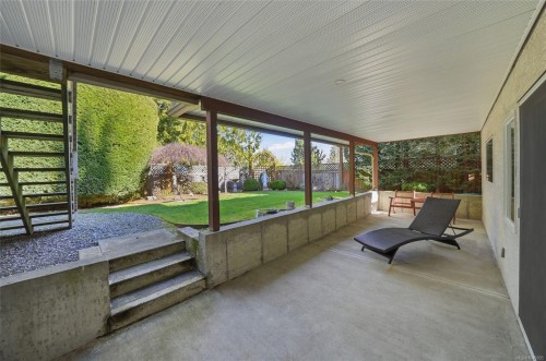 211 Saturna Dr, Qualicum Beach, BC 