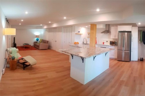 211 Saturna Dr, Qualicum Beach, BC 