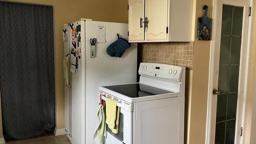 845 Wallinger Avenue, Kimberley, BC - Indoor Photo Showing Laundry Room