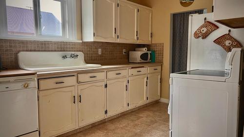 845 Wallinger Avenue, Kimberley, BC - Indoor