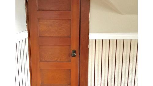 845 Wallinger Avenue, Kimberley, BC - Indoor Photo Showing Other Room