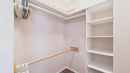 76-1401 Willowbrook Drive, Cranbrook, BC - Indoor With Storage