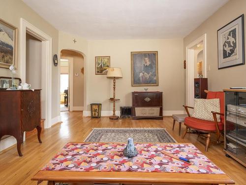 531 Empire Ave., Thunder Bay, ON - Indoor Photo Showing Living Room