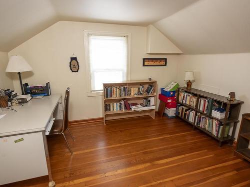 531 Empire Ave., Thunder Bay, ON - Indoor