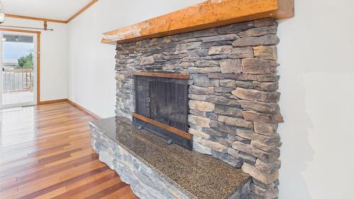 221 27Th Avenue, Cranbrook, BC - Indoor With Fireplace