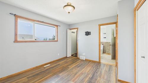 221 27Th Avenue, Cranbrook, BC - Indoor Photo Showing Other Room