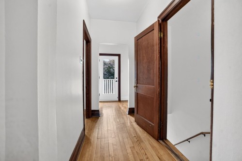Hall d'entrée/Vestibule - 532 Av. Oak, Saint-Lambert, QC - Indoor Photo Showing Other Room