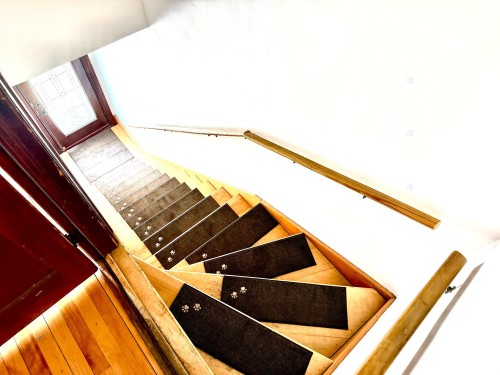 Escalier - 532 Av. Oak, Saint-Lambert, QC - Indoor Photo Showing Other Room