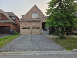 5138 Ancient Stone Avenue  Mississauga, ON L5M 8A9