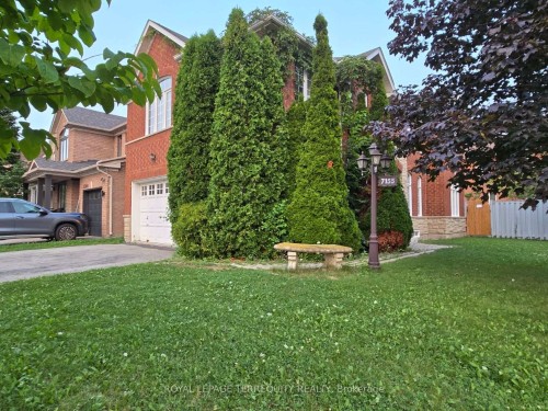 7155 Lowville Heights, Mississauga, ON - Outdoor