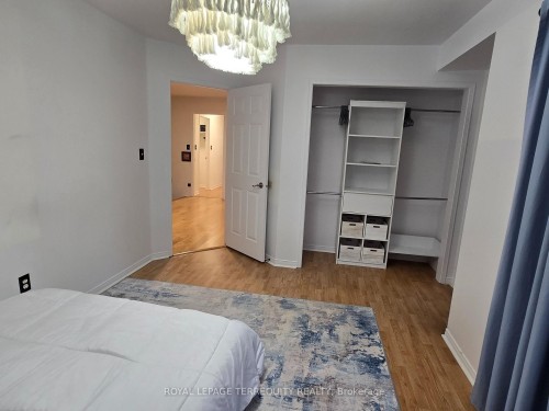 7155 Lowville Heights, Mississauga, ON - Indoor Photo Showing Bedroom