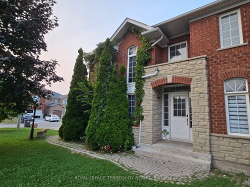 7155 Lowville Heights, Mississauga, ON - Outdoor