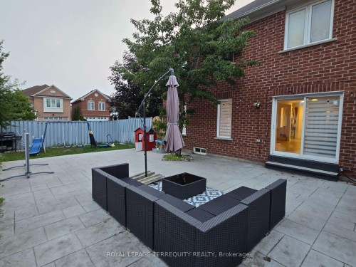 7155 Lowville Heights, Mississauga, ON - Outdoor With Exterior
