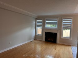 10-2295 Rochester Circle S Oakville, ON L6M 5C9