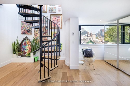 6 Littlehayes Lane, Toronto, ON - Indoor Photo Showing Other Room