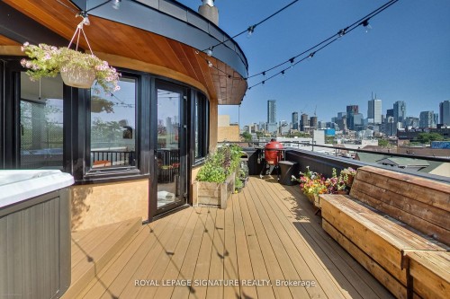 6 Littlehayes Lane, Toronto, ON - Outdoor