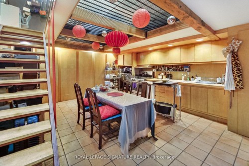 6 Littlehayes Lane, Toronto, ON - Indoor