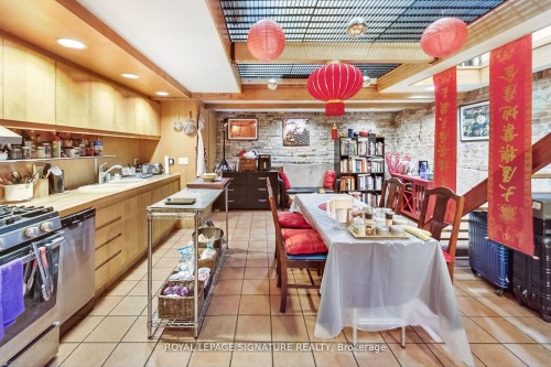 6 Littlehayes Lane, Toronto, ON - Indoor
