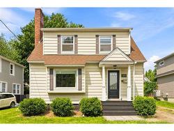 109 Burlington AVE Moncton, NB E1E 1Z8