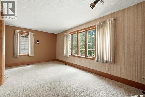 21 Angus Crescent, Regina, SK - Indoor Photo Showing Other Room