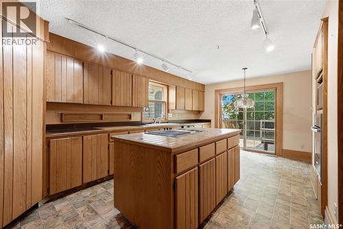 21 Angus Crescent, Regina, SK - Indoor Photo Showing Kitchen