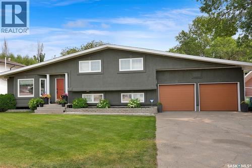 1623 General Crescent, Moose Jaw, SK - Outdoor With Facade